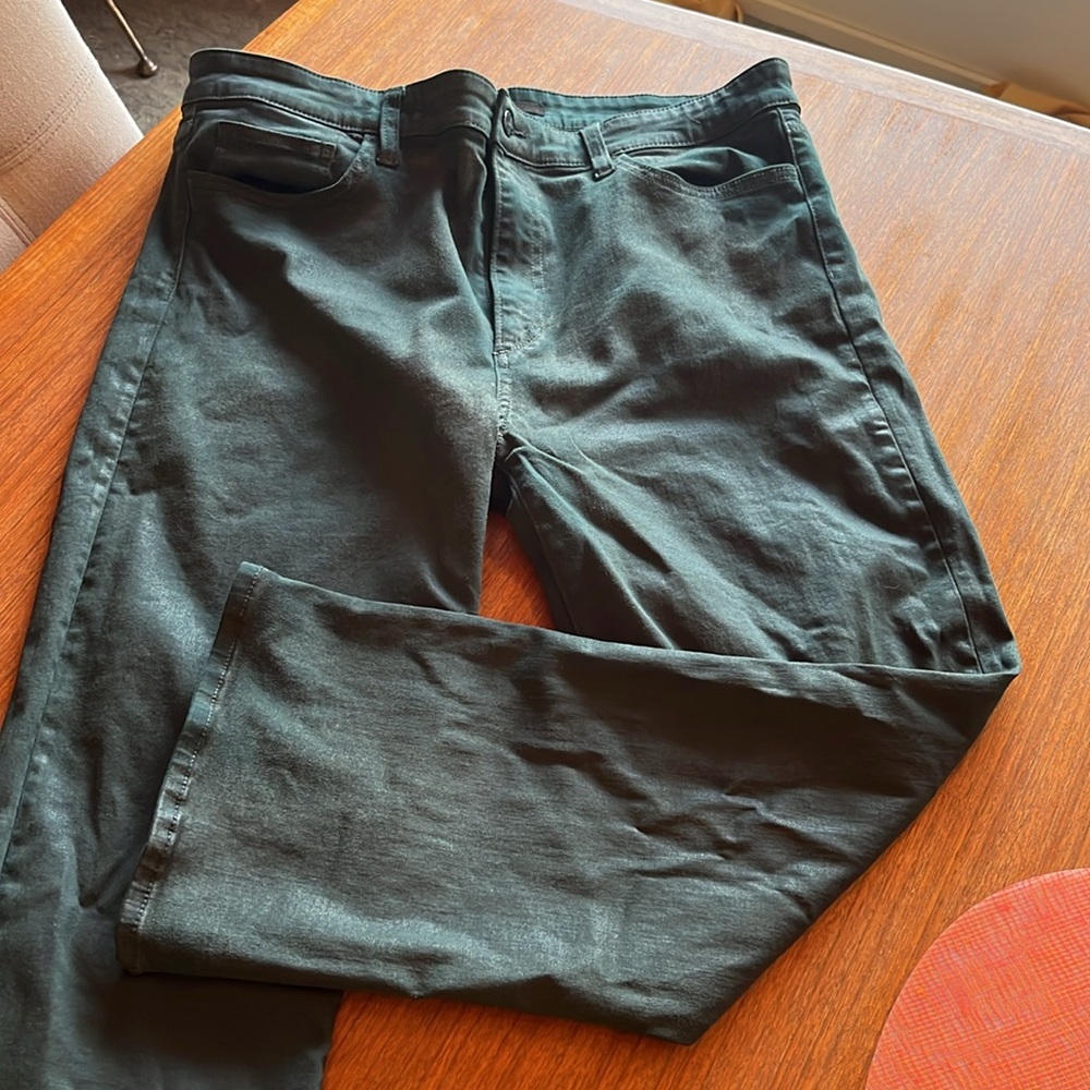 Joe’s size 34 The Callie high rise cropped boot in dark green
